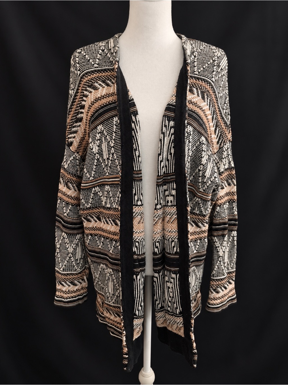 Old Navy Open-Front Geometric Cardigan in Black, Cream & Tan